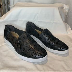 Anne Klein Women's Yvette Slip-on Sneaker